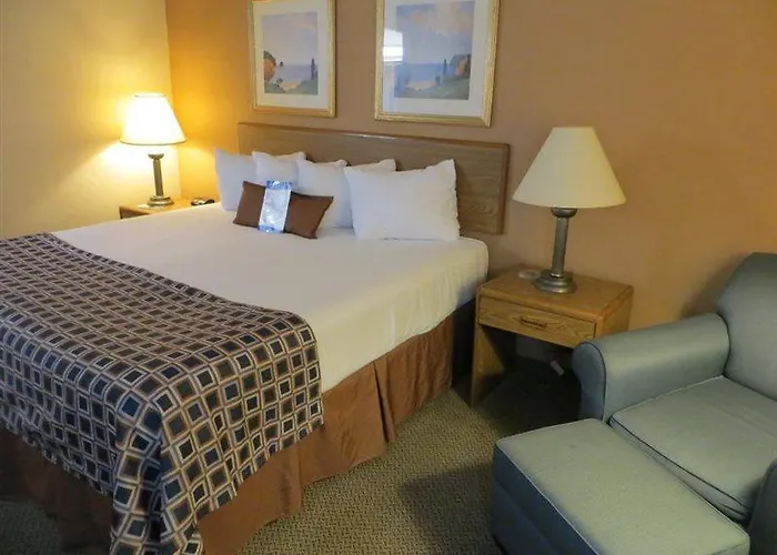 Sleep North - Urbana 4*