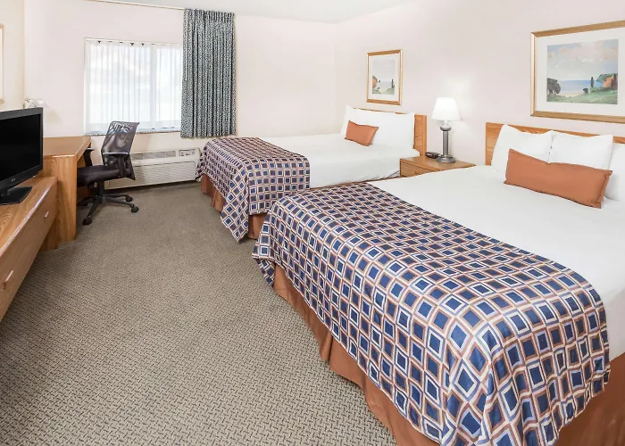 Sleep North - Urbana 4* Champaign