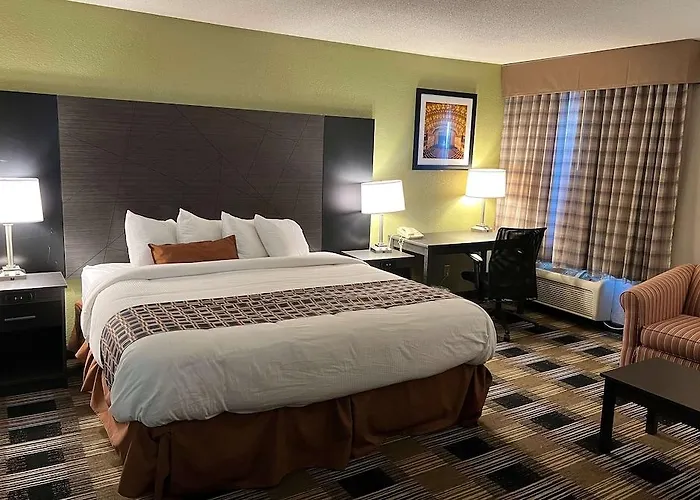 Hotel Sleep North - Urbana Champaign