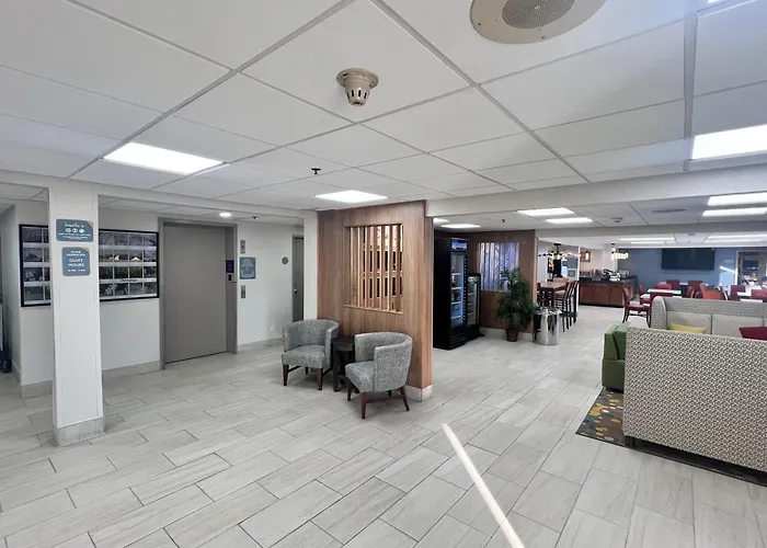 Hotel Sleep North - Urbana 4*