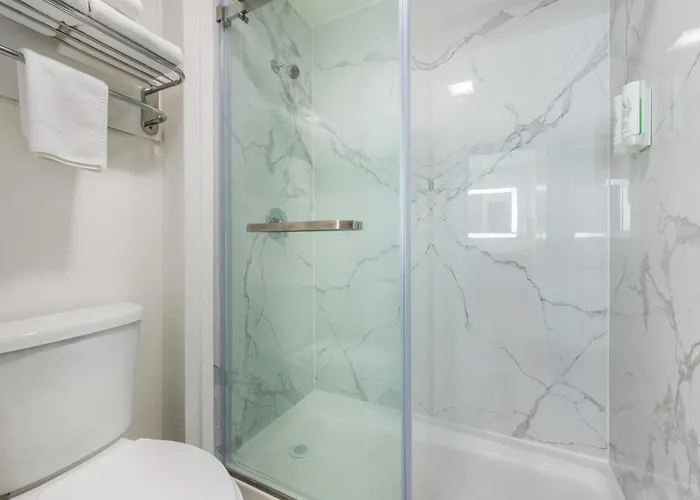 Hotel Sleep North - Urbana 4*
